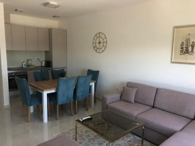 Urania Apartments Banjole