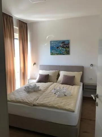 Urania Apartments Banjole
